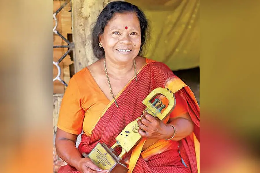 അപകടം വേദിയിൽ നിന്ന്‌ മാറ്റിനിർത്തി, നാടക അരങ്ങിൽ നിറഞ്ഞ വസന്തസ്മൃതികളിൽ വാസന്തി