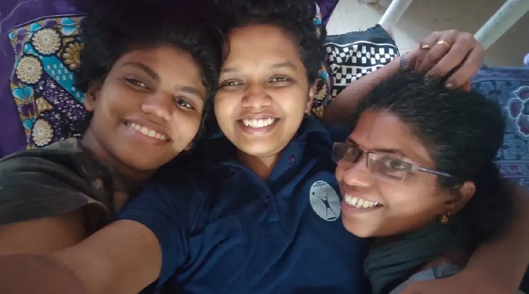 പൊന്നു ഇമയ്ക്കും റിച്ചുവിനുമൊപ്പം ശ്രീജ
