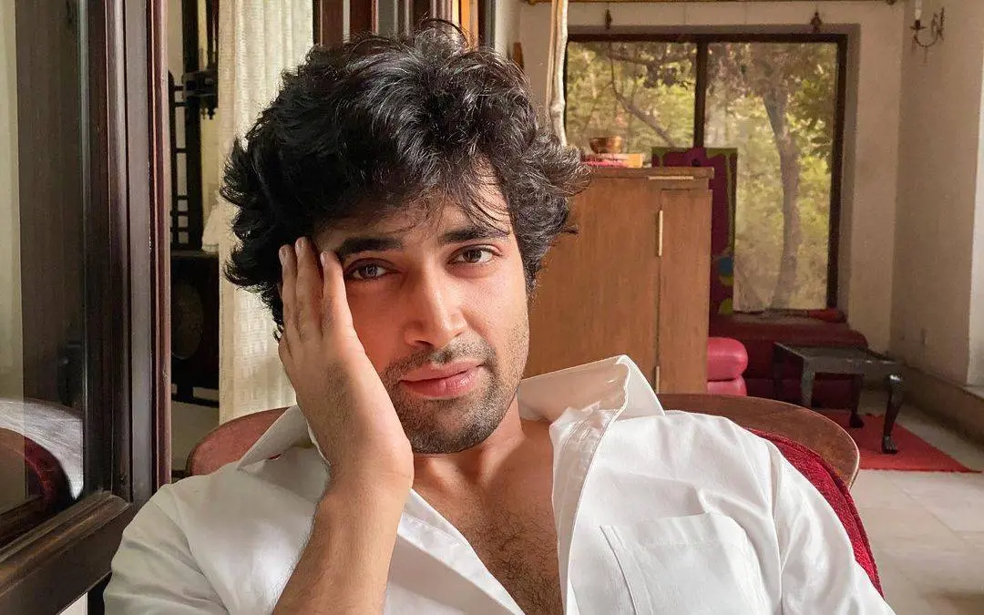 അദിവി ശേഷ് | ഫോട്ടോ: www.instagram.com/adivisesh/