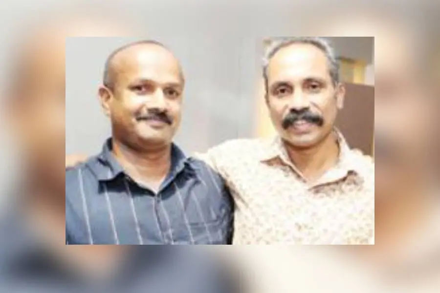 ഒരേ പേര്, ഒരേ പ്രായം ഒരിടത്ത് ഒരേദിനം അവയവ ദാനം; വ്യത്യസ്തരാണ് ഈ സന്തോഷുമാര്‍