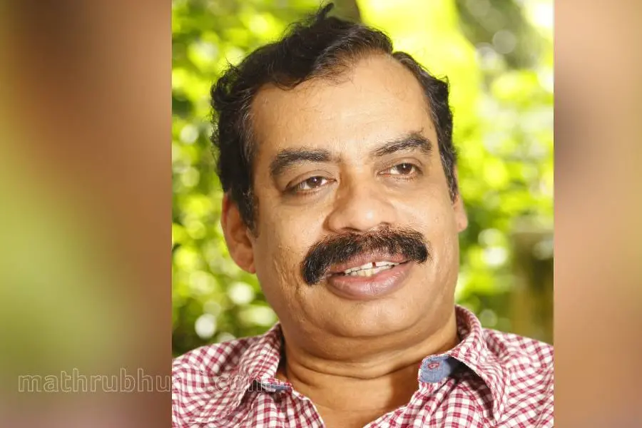 'ഞാനെന്തുകൊണ്ട് ഇപ്പോഴും പേനയും പേപ്പറും ഉപയോഗിക്കുന്നു?'; സത്യന് അന്തിക്കാട് മറുപടി എഴുതുന്നു...