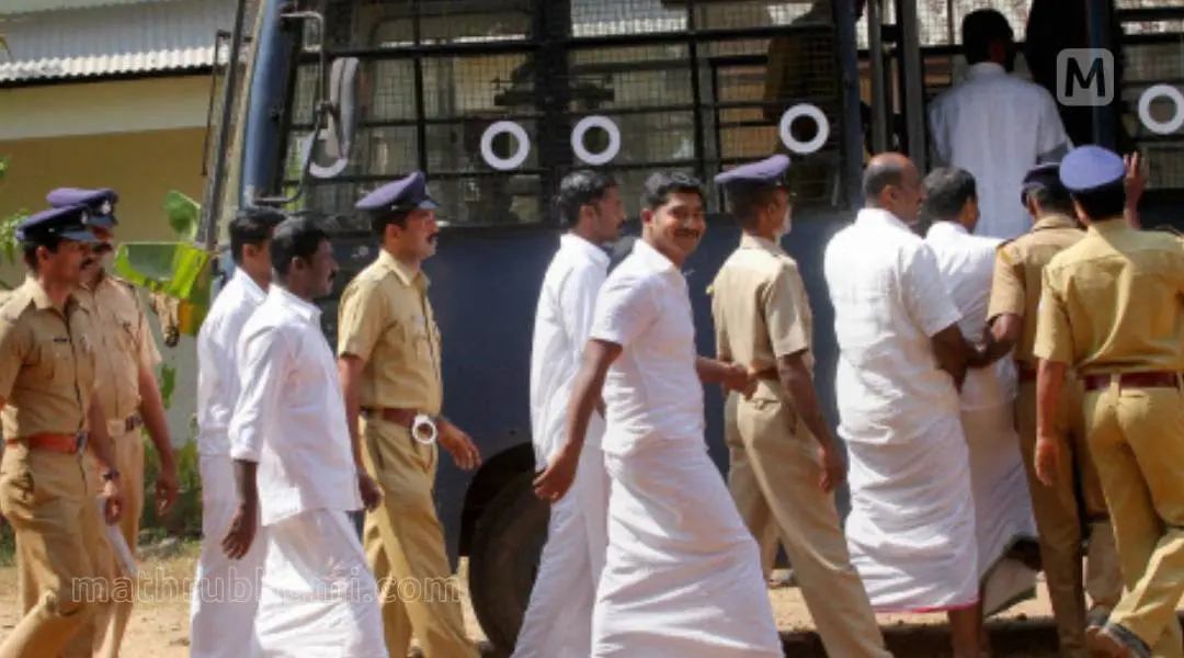ടി.പി. വധക്കേസിലെ പ്രതികള് | ഫയല്ചിത്രം | പി.ടി.ഐ.