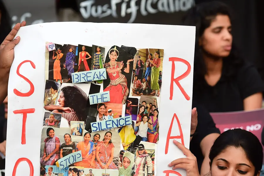 ''അവനെന്നെ വലിച്ചിഴച്ച് കൊണ്ടു പോയി പീഡിപ്പിക്കാന് ശ്രമിച്ചു''; പതിനാറുകാരനെതിരെ യുവതിയുടെ പരാതി
