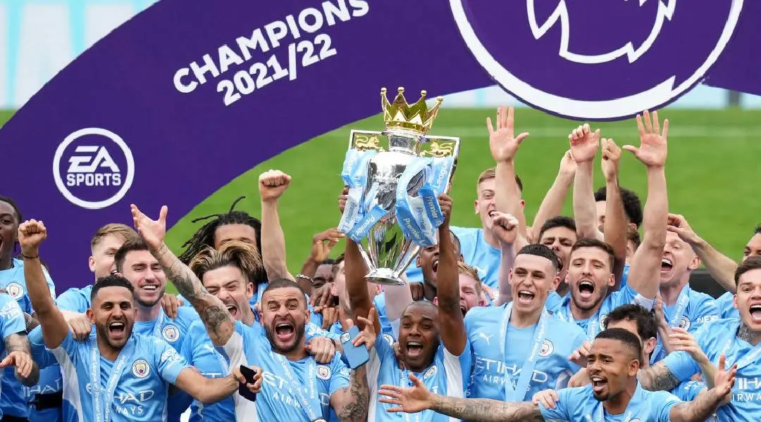 ഇംഗ്ലീഷ് പ്രീമിയര് ലീഗ് കിരീടവുമായി മാഞ്ചെസ്റ്റര് സിറ്റി | Photo: twitter.com/premierleague
