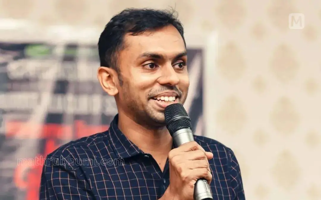 ഷാരിസ് മുഹമ്മദ് | ഫോട്ടോ: www.instagram.com/sharismohammed/