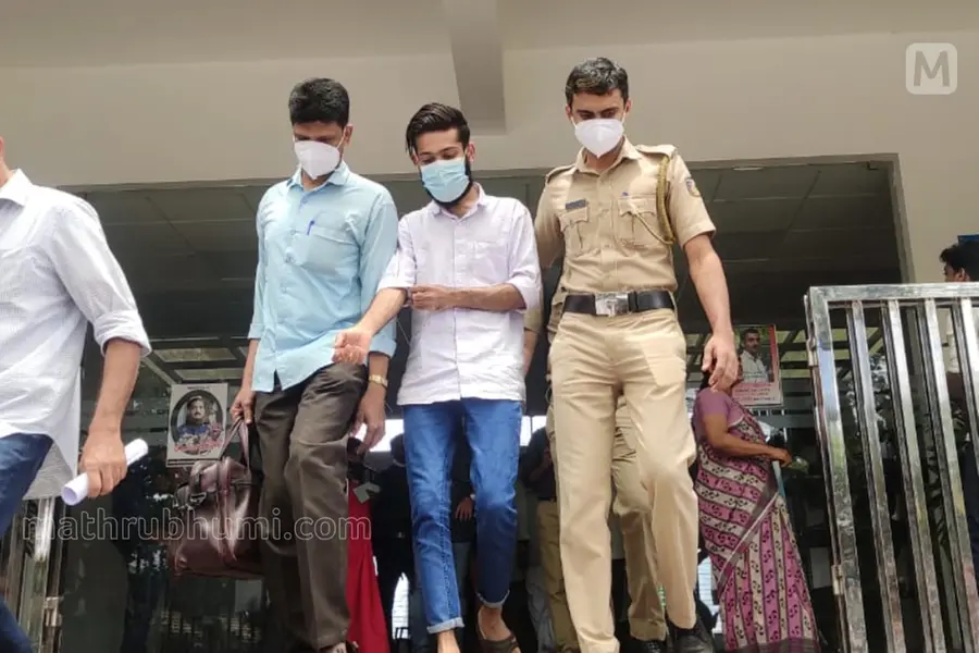 റിഫ മെഹ്നുവിന്റെ മരണം: മെഹ്നാസിനെ അറസ്റ്റ് ചെയ്തു; രണ്ടുദിവസം പോലീസ് കസ്റ്റഡിയില്