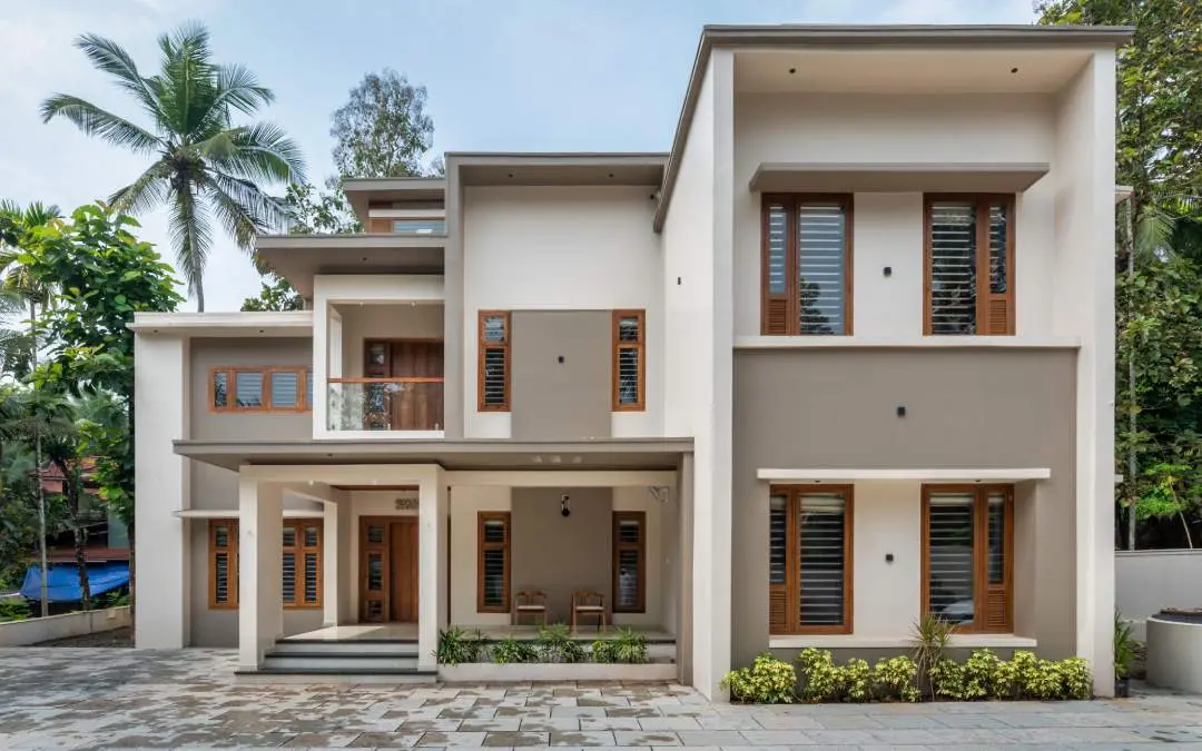മലപ്പുറം കീഴൂപറമ്പിലുള്ള അലി അക്ബറിന്റെയും കുടുംബത്തിന്റെയും വീട്