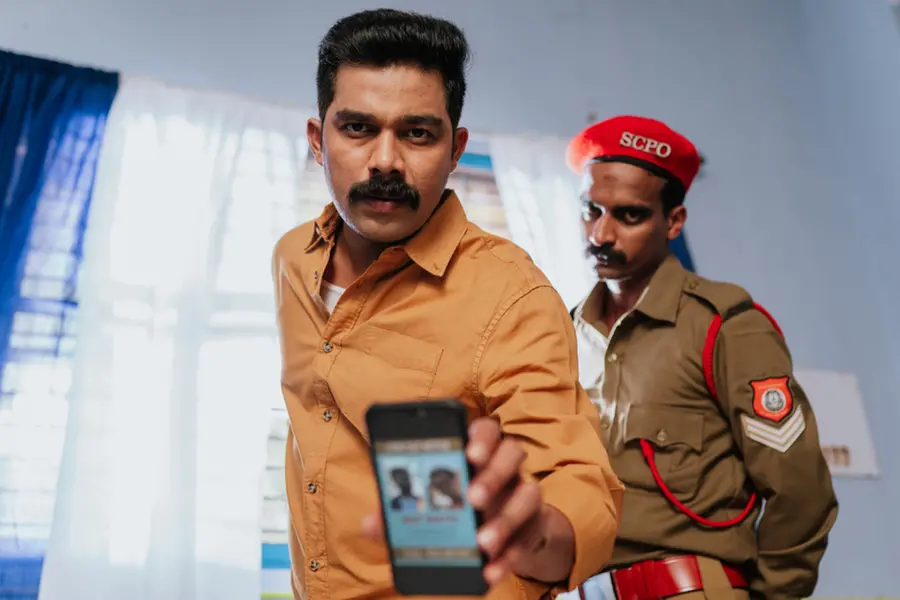 റിലീസിന് മൂന്ന് മണിക്കൂര് മുന്പേ '1744 വൈറ്റ് ഓള്ട്ടോ'യുടെ റിവ്യൂ യൂട്യൂബില്; പോലീസ് കേസെടുത്തു