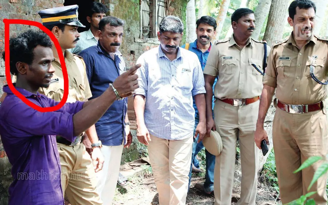 വിദേശവനിതയെ കൊലപ്പെടുത്തിയ കേസിലെ പ്രതി ഉദയനെ തെളിവെടുപ്പിനായി എത്തിച്ചപ്പോള്‍ | ഫയല്‍ചിത്രം | മാതൃഭൂമി