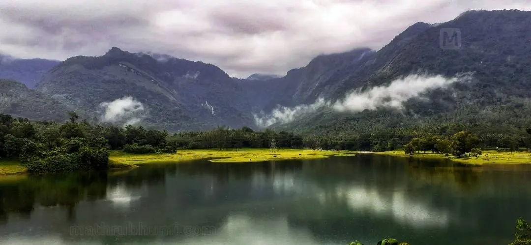 കരിയാത്തുംപാറ