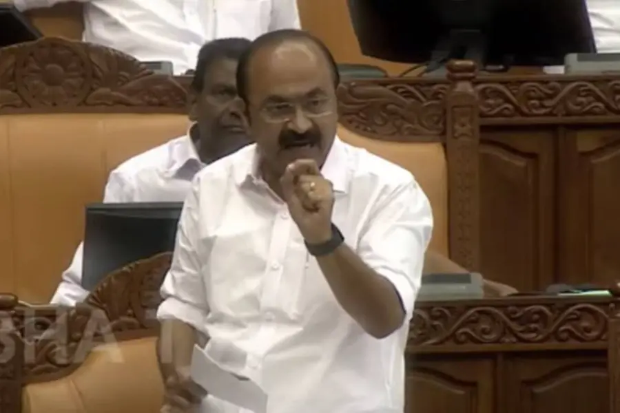 വിഴിഞ്ഞത്ത് സേനയെ ഇറക്കാന് അദാനിയുമായി ധാരണയുണ്ടാക്കിയിരുന്നോ?- സര്ക്കാരിനോട് വി.ഡി. സതീശന്
