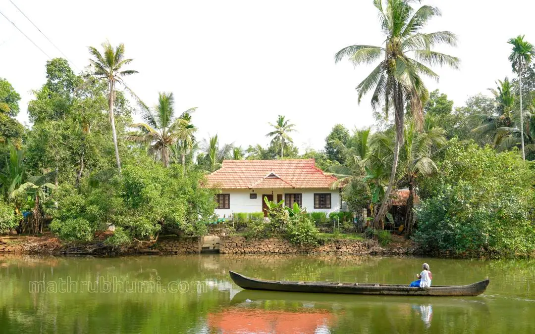 കോട്ടയം പനമ്പാലത്തുള്ള സലി കെ.ആറിന്റെയും കുടുംബത്തിന്റെയും വീട്