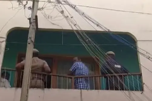 കോയമ്പത്തൂര് കാര് സ്ഫോടനം: തമിഴ്നാട്ടില് NIA-യുടെ വ്യാപകറെയ്ഡ്, പരിശോധന 45 ഇടങ്ങളില്
