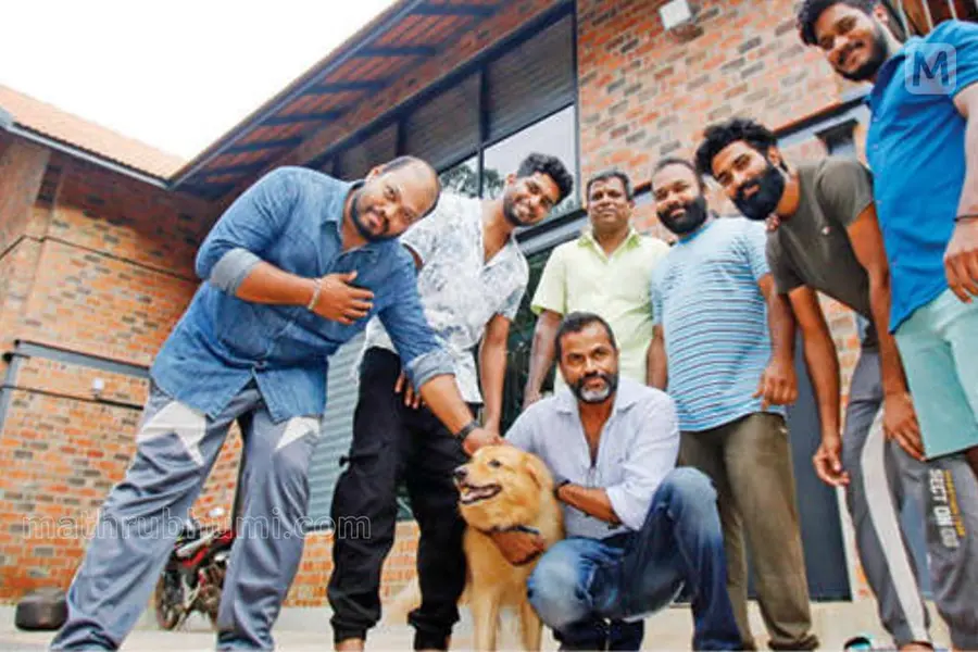 പുതിയ വീട്ടിലേക്ക് മാറി, പിന്നാലെ ദേശീയ പുരസ്കാരം; ഇരട്ടി സന്തോഷത്തിൽ സെന്ന ഹെഗ്ഡേ