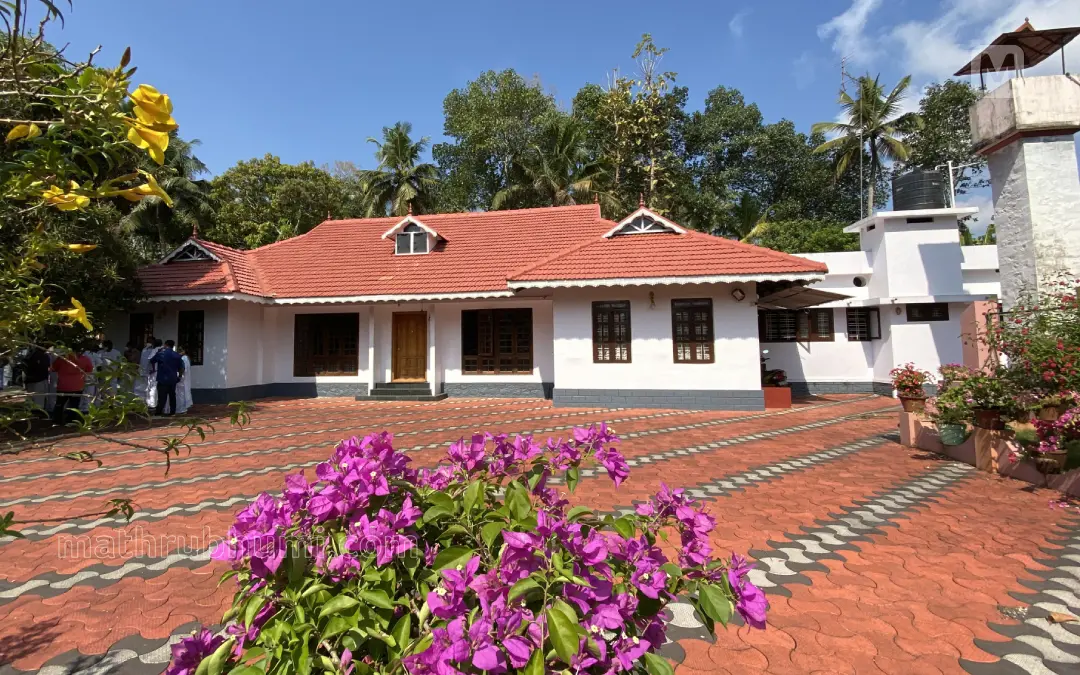 ഉമ്മന്ചാണ്ടിയുടെ പുതുപ്പള്ളിയിലെ വീട് | ഫയല്ചിത്രം | മാതൃഭൂമി