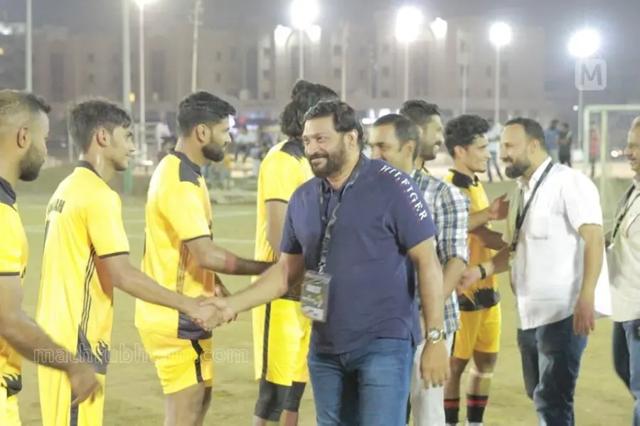ടീം ഷറഫിയ സെവന്സ്കപ്പ് സെമി മത്സരങ്ങള് വെള്ളിയാഴ്ച നടക്കും