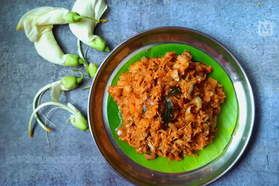 രുചിയിലും ഗുണത്തിലും കേമന്; ഊണ് കുശാലാക്കാന് അഗത്തിപ്പൂവ് കറി 'ഭുത്തി'