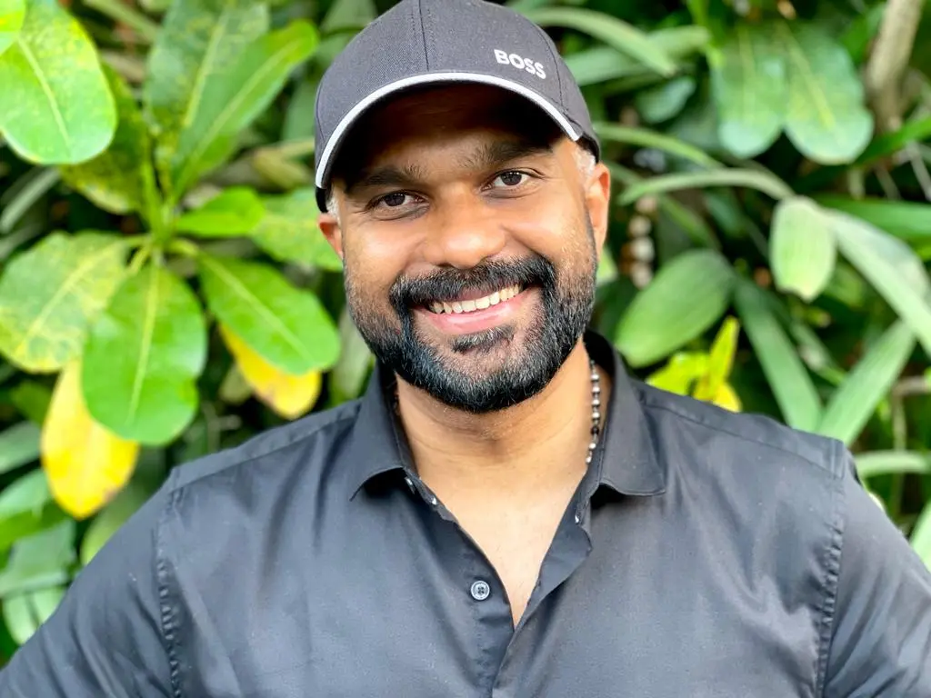 'ചട്ടമ്പി'യുടെ ഛായാ​ഗ്രാഹകനും തിരക്കഥാകൃത്തുമായ അലക്സ് ജോസഫ് | ഫോട്ടോ: സ്പെഷ്യൽ അറേഞ്ച്മെന്റ്
