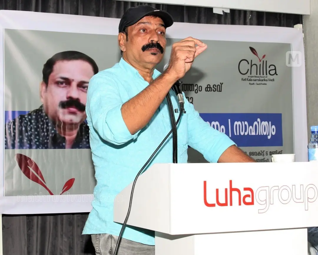 ശിഹാബുദ്ദീന് പൊയ്ത്തുംകടവ് സംസാരിക്കുന്നു