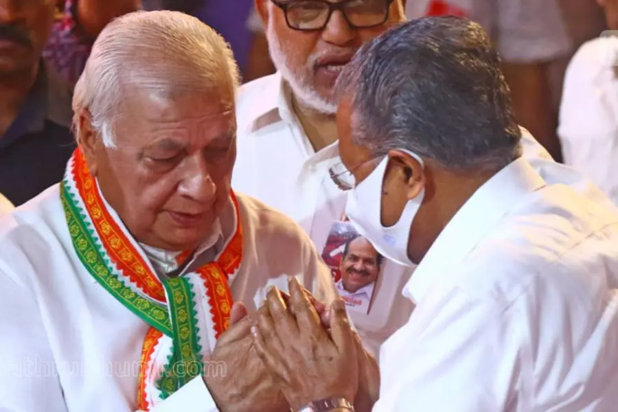 മുഖ്യമന്ത്രി ഗവർണറെ കണ്ടാൽ തീരാവുന്ന പ്രശ്നമെന്ന് അറ്റോണി ജനറൽ; മുഖംരക്ഷിക്കാനുള്ള ശ്രമമെന്ന് കേരളം