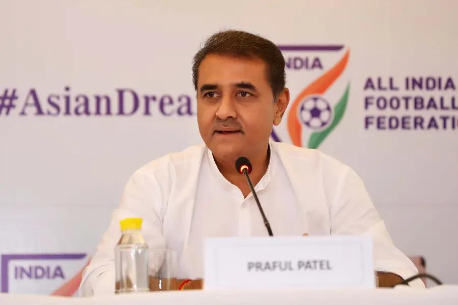 ഫുട്ബോള് ഫെഡറേഷന് മുന് പ്രസിഡന്റ് പ്രഫുല് പട്ടേലിനെതിരേ കോടതിയലക്ഷ്യ നടപടിക്ക് ഹര്ജി