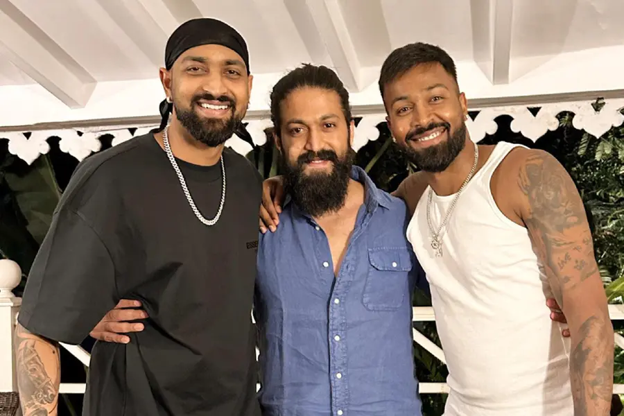 'കെ.ജി.എഫ് 3' പോസ്റ്റുമായി ഹാർദിക് പാണ്ഡ്യ, വൈറലായി മൂവർ സംഘത്തിന്റെ ചിത്രം