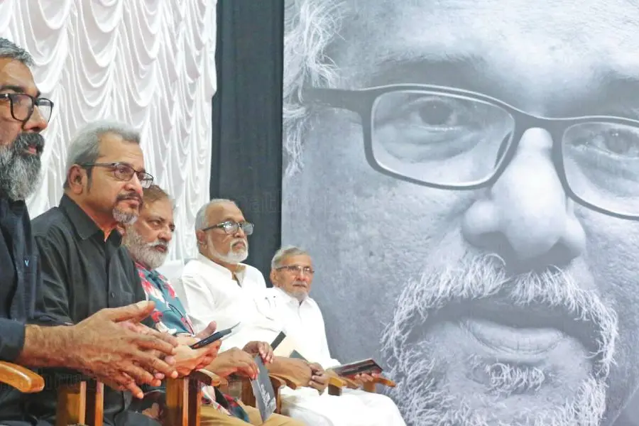 ടി.പി രാജീവന് സാംസ്കാരികനായകരില്നിന്നും വ്യത്യസ്തന്- എന്.എസ് മാധവന്