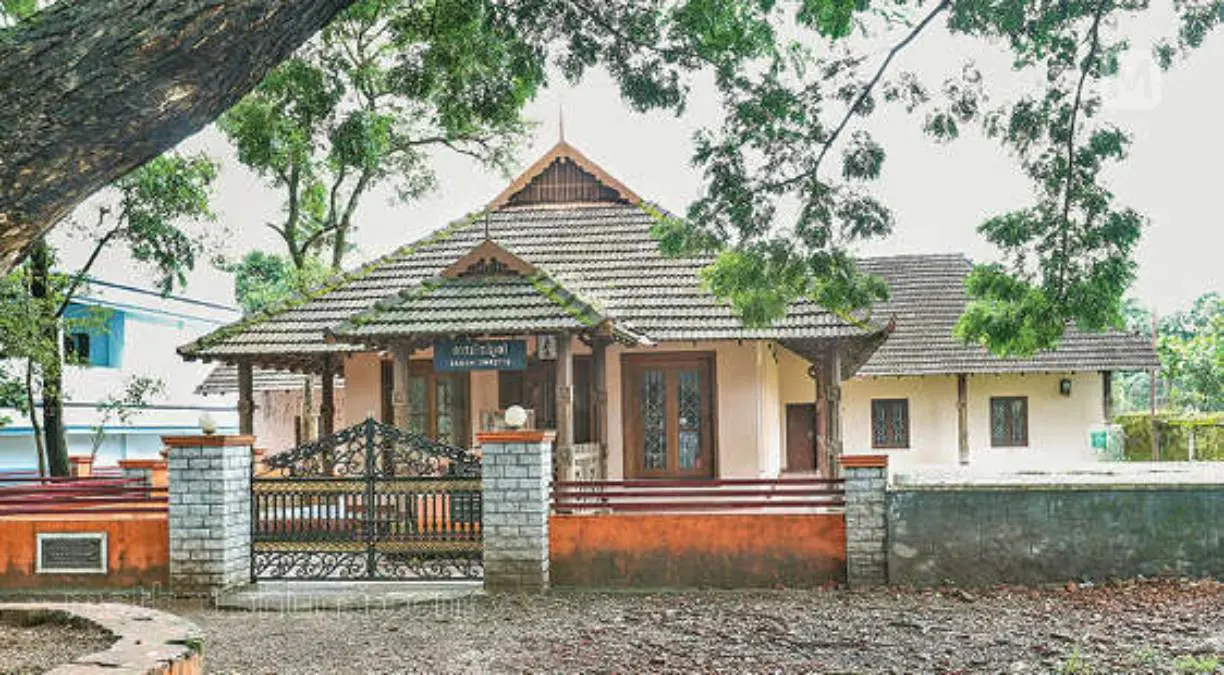 ഗാന്ധിജി പുറനാട്ടുകര ശ്രീരാമകൃഷ്ണാശ്രമത്തിൽ എത്തിയപ്പോൾ താമസിച്ച സ്ഥലം. ഇപ്പോൾ ഗാന്ധിസ്മൃതിയെന്നപേരിൽ സംരക്ഷിക്കുകയാണ്