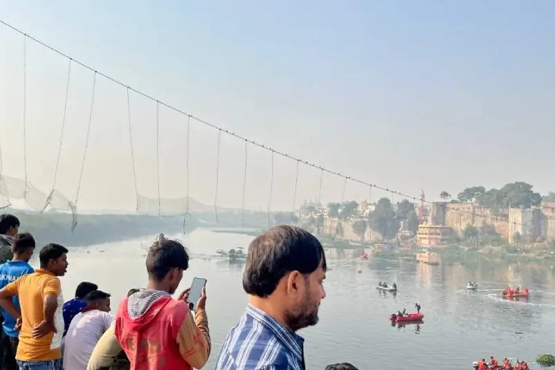 ഗുജറാത്തില് പാലം തകര്ന്ന് മരിച്ചവരുടെ കുടുംബാംഗങ്ങളെ യു.എസ്. പ്രസിഡന്റ് അനുശോചനം അറിയിച്ചു