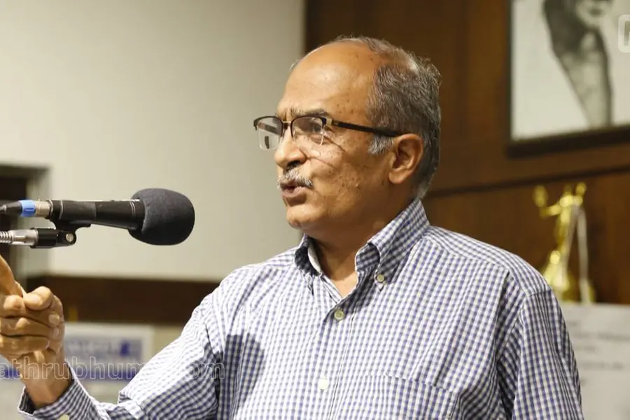 200 സീറ്റ് കടക്കില്ല, അടുത്ത PM മോദിയായിരിക്കില്ല; BJP തന്നെയെങ്കില്‍ ഗഡ്കരി- പ്രശാന്ത് ഭൂഷൺ