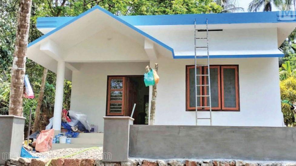 രാജനും മകള്‍ക്കും വീടൊരുങ്ങി; താക്കോല്‍ ഞായറാഴ്ച കൈമാറും | Mathrubhumi