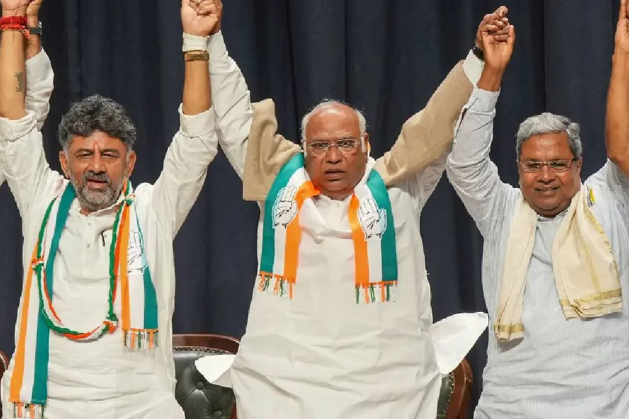 സത്യപ്രതിജ്ഞ വ്യാഴാഴ്ച; പുതിയ മുഖ്യമന്ത്രി ഇപ്പോഴും സസ്‌പെന്‍സിൽ