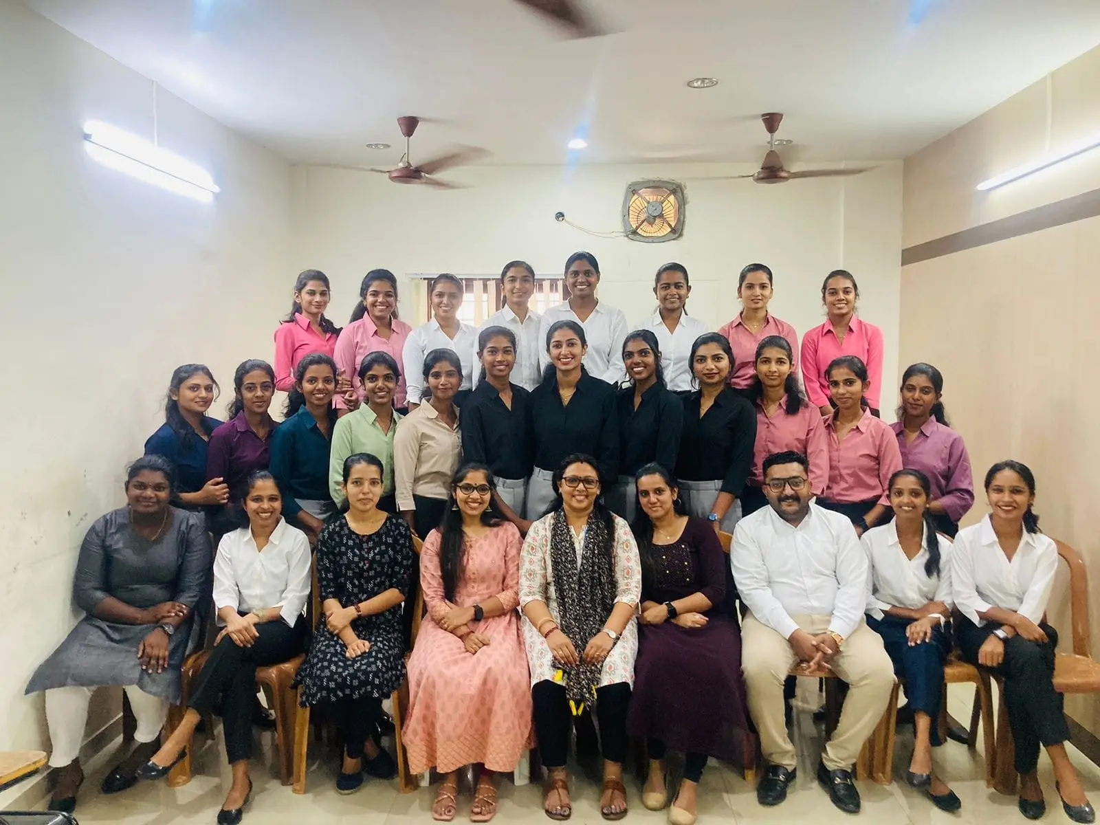 ഫെഡറൽ ബാങ്കിന്റെ നേതൃത്വത്തിൽ നൽകിവരുന്ന നൈപുണ്യ വികസന പരിശീലനം പൂർത്തിയാക്കിയ ആദ്യ ബാച്ച്
