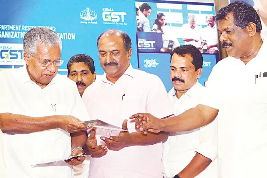 കേരളം 1500 കോടി രൂപകൂടി കടമെടുക്കുന്നു; സംസ്ഥാനം കടക്കെണിയിലെന്ന് കള്ളപ്രചാരണമെന്ന് മുഖ്യമന്ത്രി
