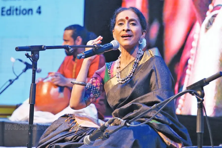 പ്രാർത്ഥനകളും അനുഗ്രഹങ്ങളും ഫലം കാണുന്നു, സുഖം പ്രാപിച്ചുവരുന്നു ; ട്വീറ്റുമായി ബോംബെ ജയശ്രീ