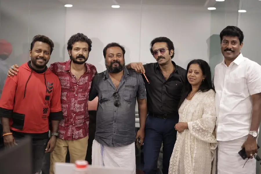 ശ്രീനാഥ് ഭാസിയും ഷൈനും വിഷ്ണു ഉണ്ണികൃഷ്ണനും ഒന്നിക്കുന്ന 'ഡാൻസ് പാർട്ടി'; ചിത്രീകരണം പുരോഗമിക്കുന്നു