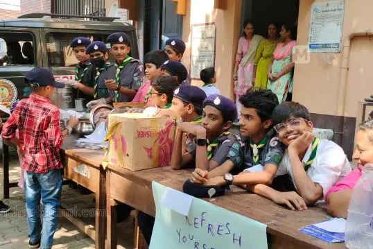 നാരകംപൂരം വേദിയ്ക്കരികില്‍ 'കുട്ടിക്കട': ചായയും വടയും വെറും 10 രൂപയ്ക്ക്