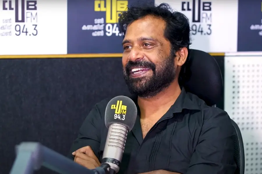 കോളേജ് കാലത്ത് ബസ് പാസ് പൊതിഞ്ഞത് മമ്മൂക്കയുടെ ചിത്രമുള്ള കാസറ്റ് കവർ കൊണ്ട് -ഗുരു സോമസുന്ദരം