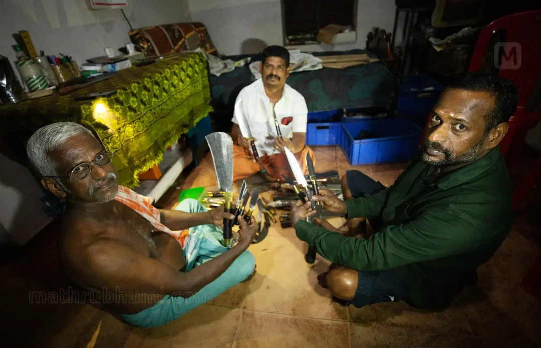 പാലക്കാട് രാമചന്ദ്രന്‍ കത്തി നിര്‍മാണ യൂണിറ്റ്