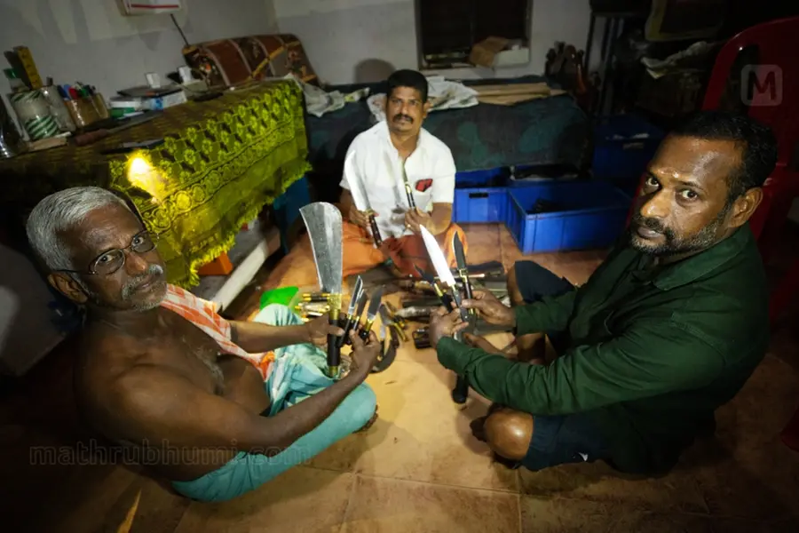 കേരളത്തിലെ ഏറ്റവും പ്രശസ്തമായ കത്തി, ചെണ്ടക്കോല്‍, ഓണത്തപ്പന്‍; പല്ലശ്ശന എന്ന പാലക്കാടന്‍ ഗ്രാമം