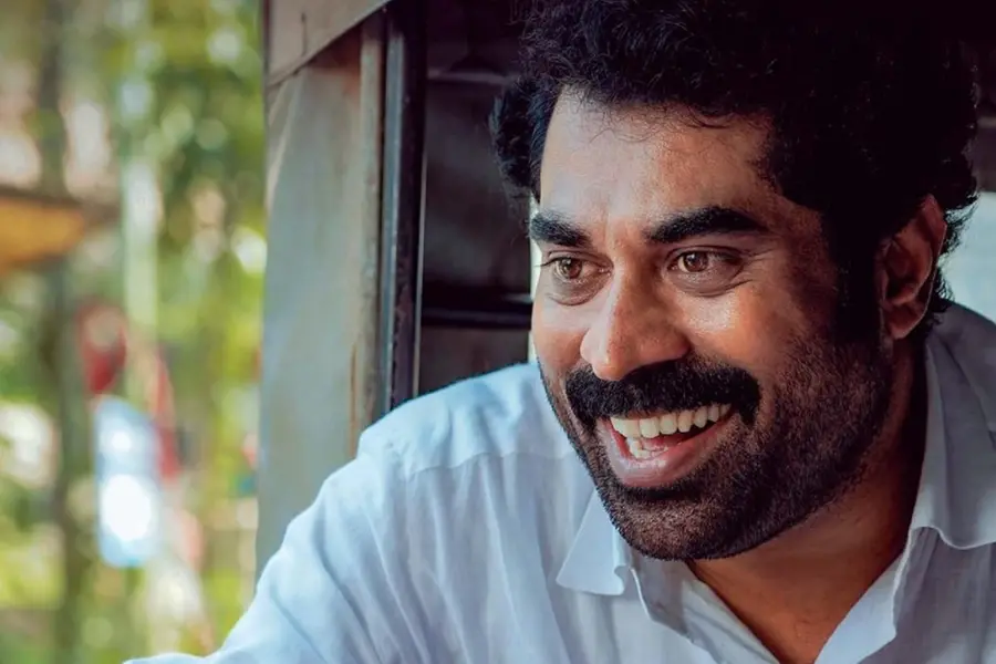 വിഷുവും കടന്ന് പെരുന്നാളിലേക്ക് 'മദനോത്സവം'; മികച്ച പ്രതികരണം നേടി സുരാജ് വെഞ്ഞാറമ്മൂട് ചിത്രം