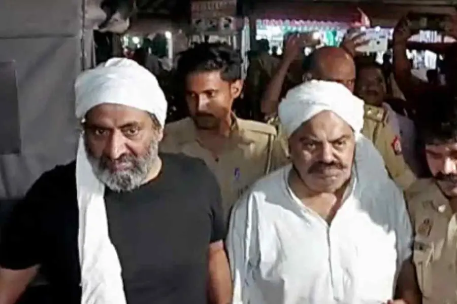 'ആംബുലൻസിൽ കൊണ്ടുവരാതെ അവരെ നടത്തിക്കൊണ്ടുവന്നതെന്തിന്?'; അതീഖ് വിഷയത്തിൽ UP സർക്കാരിനോട് കോടതി