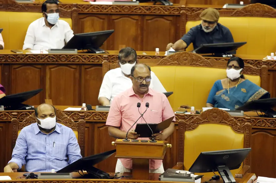 നികുതിവർധന ജനത്തെ വലയ്ക്കും, ഉപഭോഗം കുറയ്ക്കും; പ്രതീക്ഷിച്ച വരുമാനനേട്ടം ഉണ്ടാക്കില്ലെന്ന് വിദഗ്ധർ
