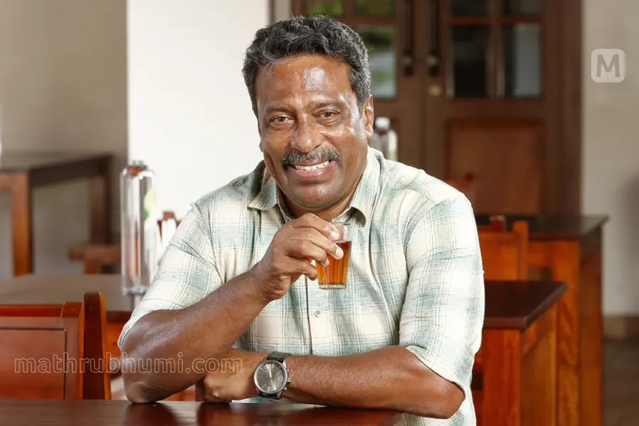 ഞാൻ ക്യൂട്ടാണെന്ന് ഈയിടെയായി കുറേപേർ പറയുന്നുണ്ട്, ആളുകൾക്ക് പഴയ പേടിയൊക്കെ പോയി -അബു സലിം