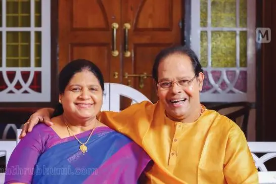 'സെന്റ് ഇല്ല എന്ന് അറിയാമായിരുന്നിട്ടും സുന്ദരിയായ ആ പെണ്കുട്ടിക്ക് വേണ്ടി ഞാന് അലമാര പരതി'