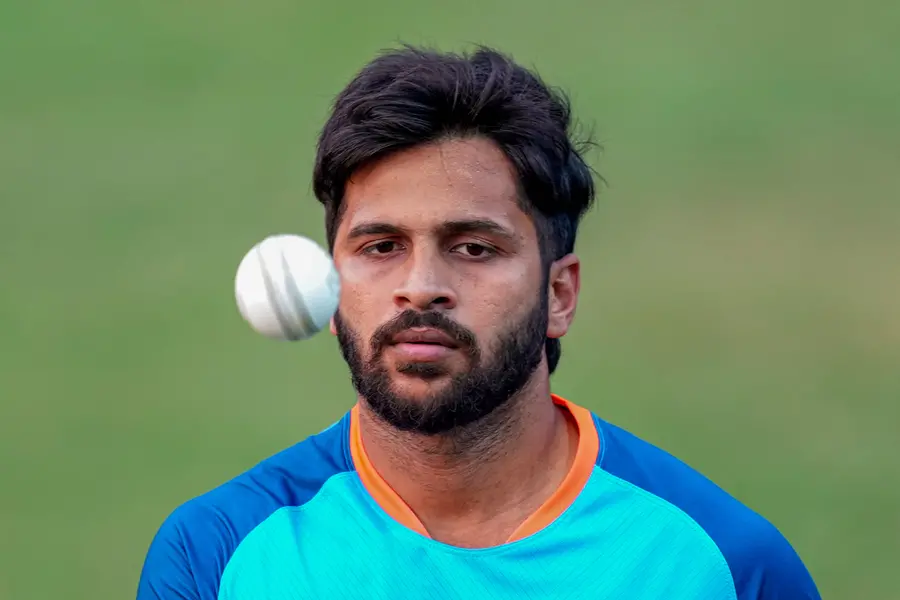 ഐപിഎല് ലേലത്തില് ആരും വാങ്ങാതിരുന്ന ശാര്ദൂല് ഠാക്കൂര് ലഖ്നൗവില്