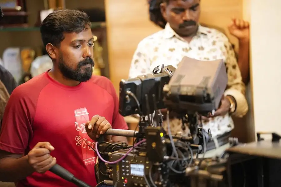 'സ്ത്രീ കഥാപാത്രങ്ങളില്ലാത്ത ചിത്രം, നായകന്‍ - വില്ലന്‍ കഥയല്ല നല്ല നിലാവുള്ള രാത്രി പറയുന്നത്'