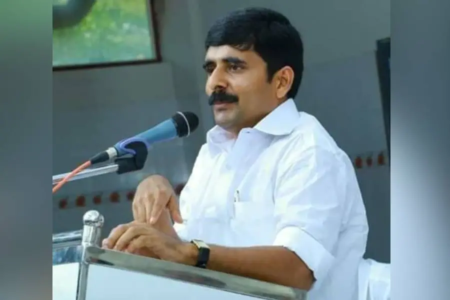 മാധ്യമ പ്രവര്ത്തകയ്ക്ക് അശ്ലീല സന്ദേശം; PDP നേതാവ് നിസാര് മേത്തര് പോലീസ് കസ്റ്റഡിയില്