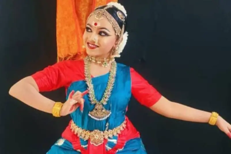ടീച്ചര് നല്കിയ ആടയാഭരണങ്ങളണിഞ്ഞ് നൃത്തമാടി, ശിവാനിക്ക് എ ഗ്രേഡ്