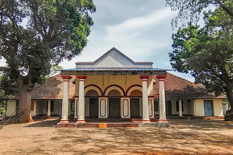 ചെങ്കോട്ടയിലെ കുറ്റാലം രാജകൊട്ടാരത്തില് താമസിക്കാം; ബുക്കിങ് ഓണ്ലൈന് ആക്കുന്നു